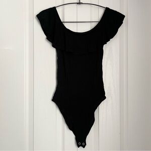 Women’s Black Off-the-Shoulder Ruffle Detail Top | Aeropostale Sz XS